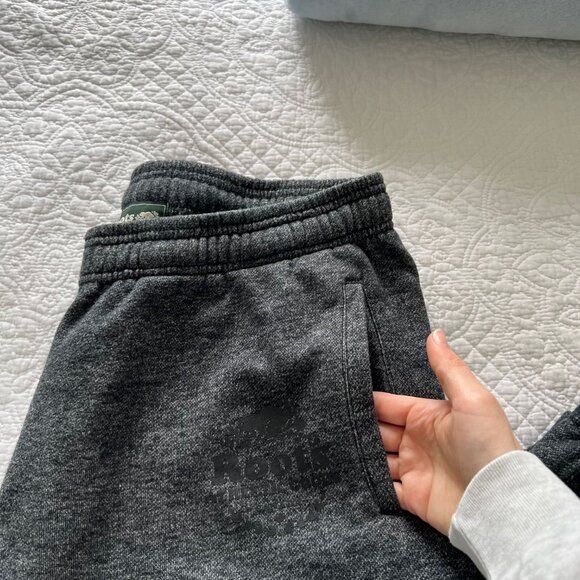 Roots Men's Classic Fit Organic Original Black Pepper Sweatpant Size Medium - Picture 8 of 10